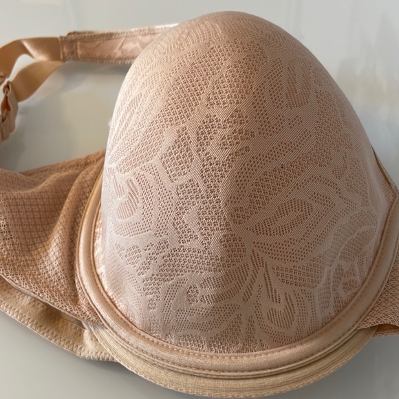 NWOT Wacoal Women’s Awareness Contour Underwire Bra in Nude, Size 40DDD - Picture 6 of 16